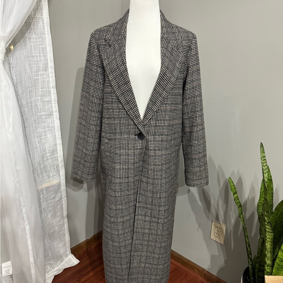 Evereve Black and Gray Trench Coat - Picture 2 of 11